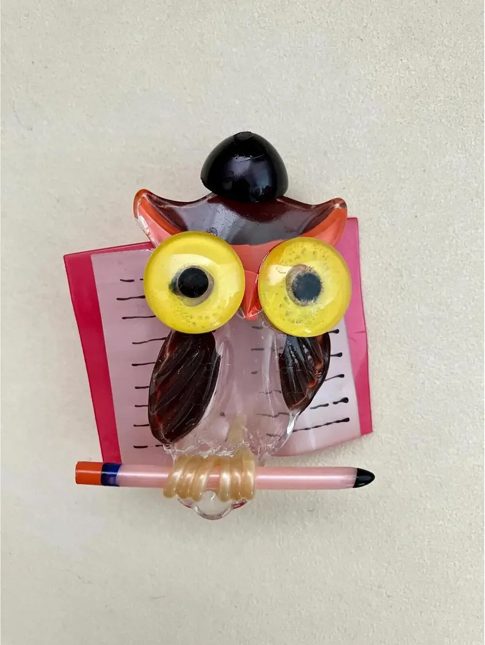 Vintage 1940s Lucite Owl Brooch: Novelty Jewelry